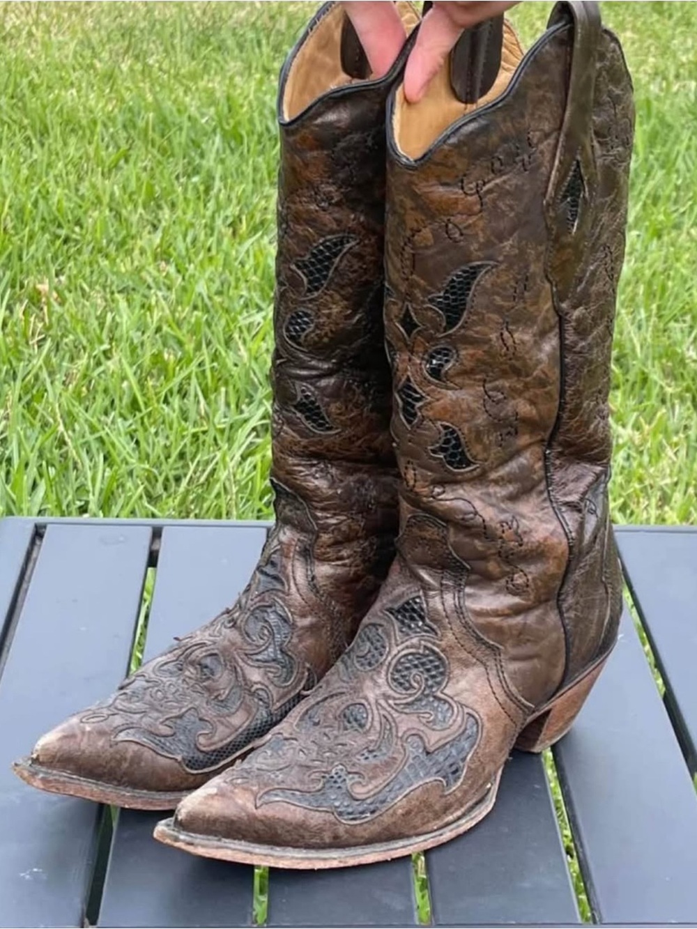 Distressed Brown Leather Western CORRAL Boots with Black Inlay - Picture 3 of 8